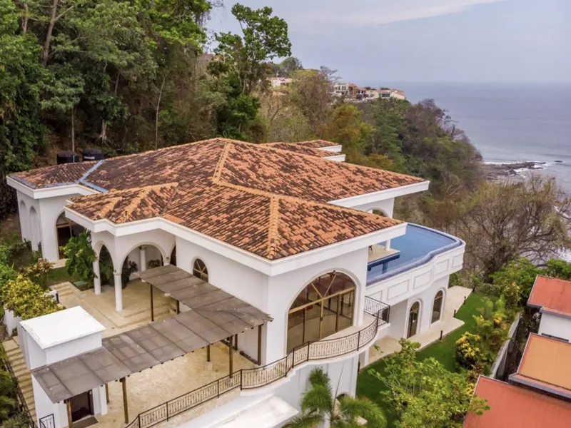 7 Bed Single Family Homes For Sale in Jaco, photo 2