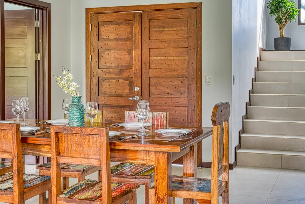 3 BEDROOM MODERN HOME WITH POOL WALKING DISTANCE TO EVERYTHING IN UVITA, photo 14