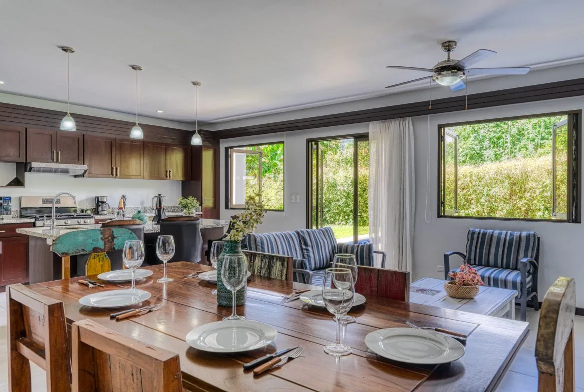 3 BEDROOM MODERN HOME WITH POOL WALKING DISTANCE TO EVERYTHING IN UVITA, photo 20