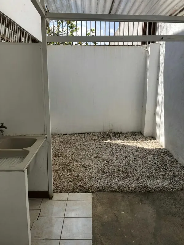 The quiet and convenient space for RENT near by Hospital Mexico La Uruca, photo 12