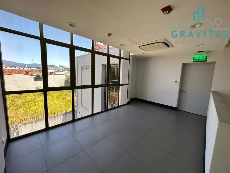 Building for rent in Sabana Sur | With offices ID 137, photo 8