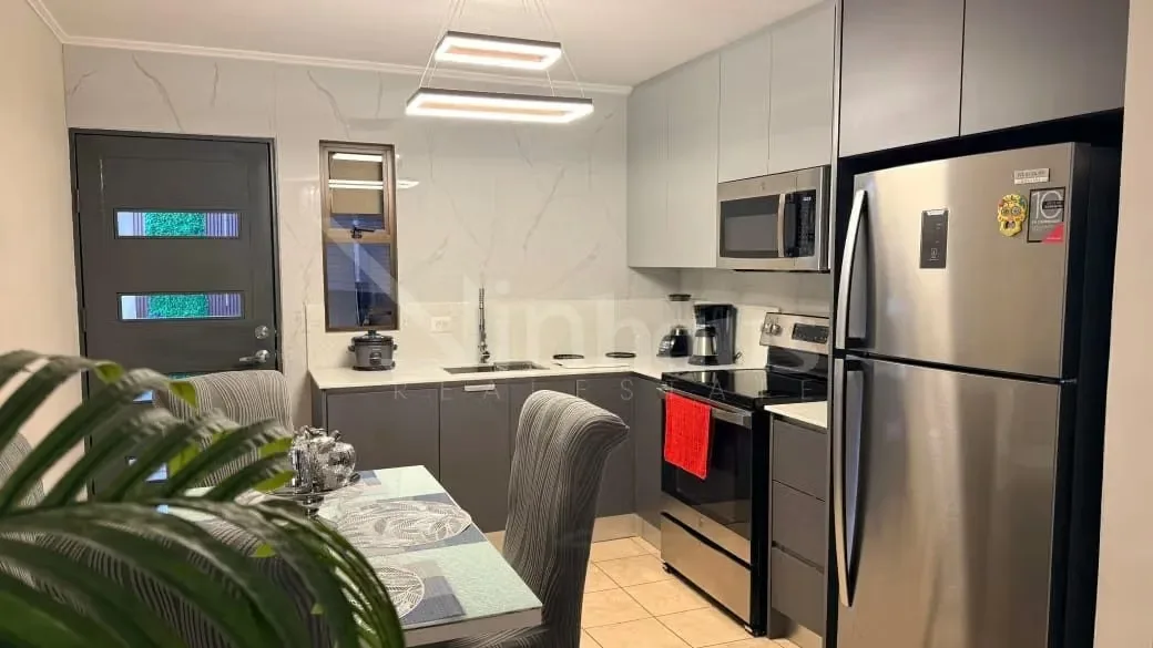 Excelente oportunidad para adquirir una vivienda remodelada, completamente amueblada y lista ..., photo 3