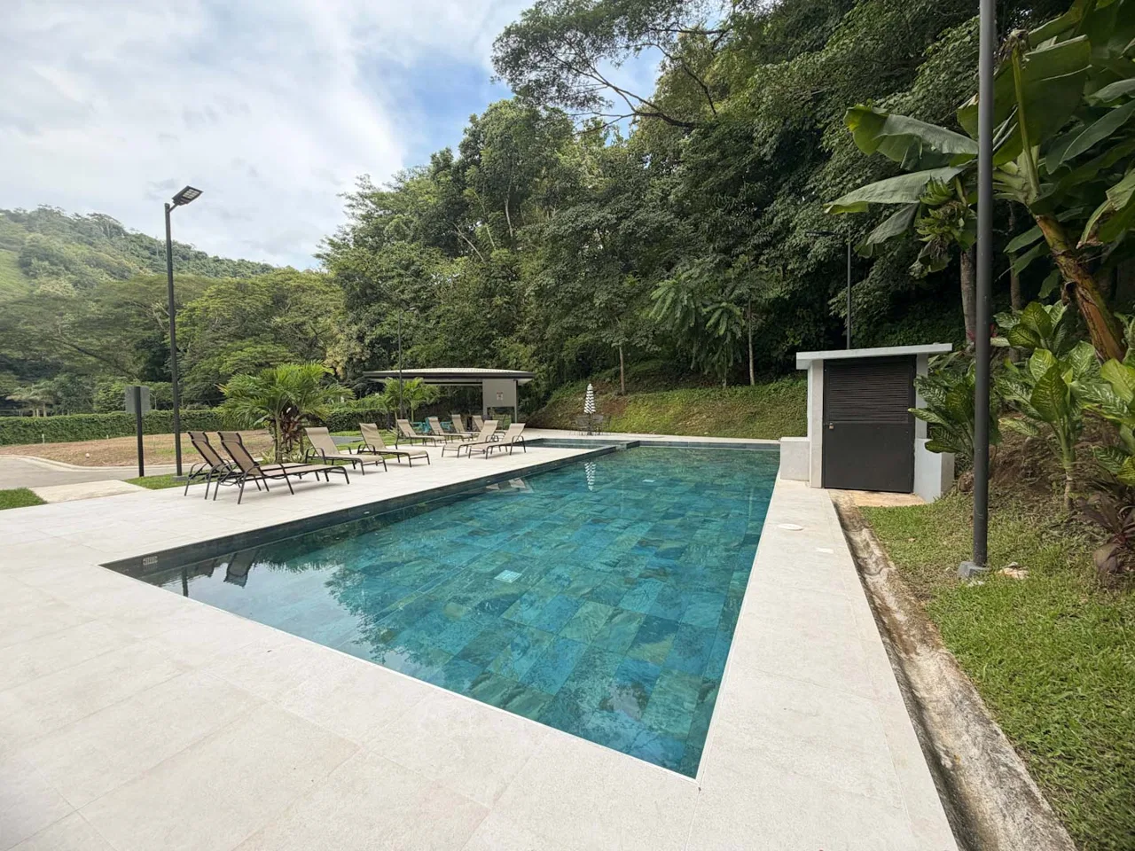 Lote en Venta- Punta Leona- A 5 minutos de Playa Mantas -Precio $66 585 -