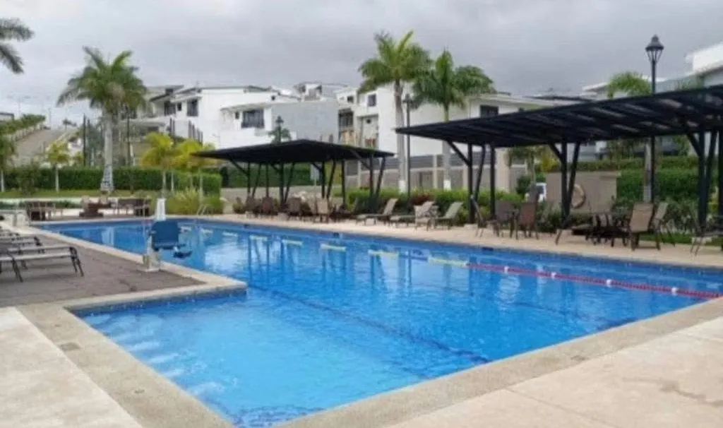 Ubicadas en Condominio Distrito San Juan , Tres Ríos, photo 2