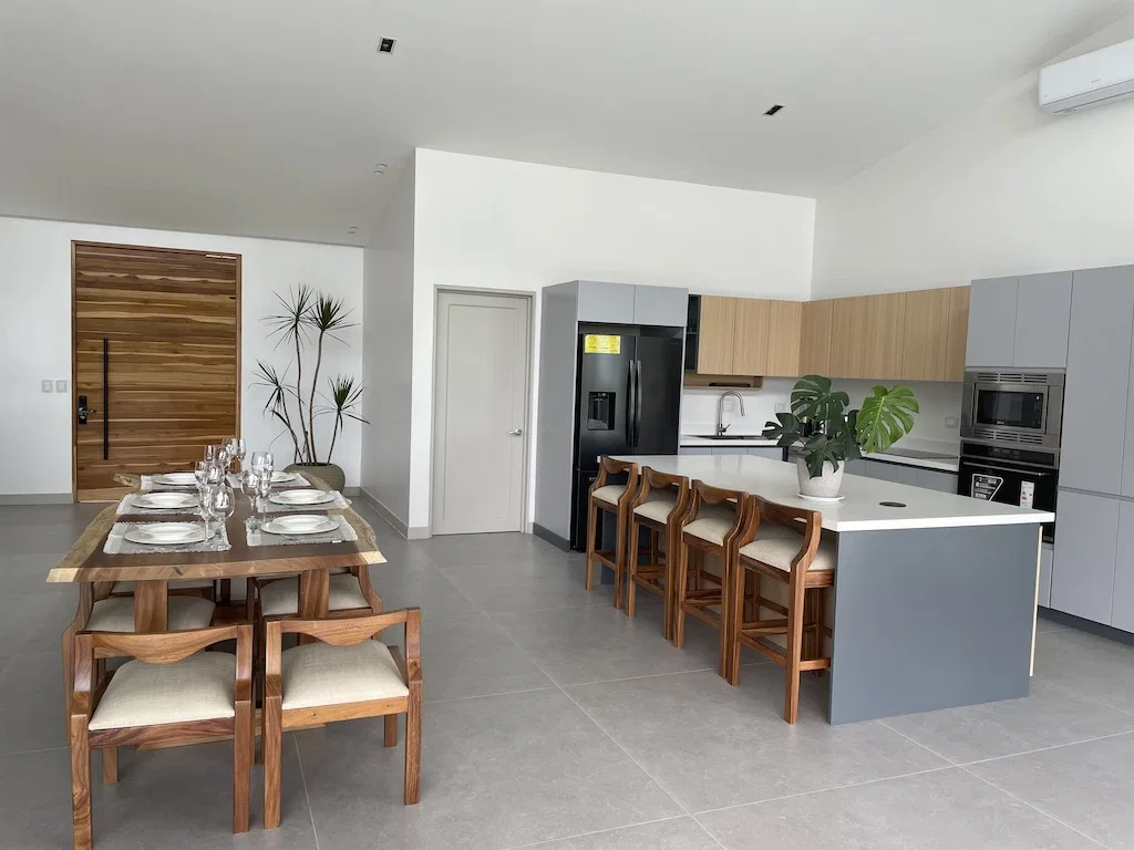 BRAND NEW 4 BEDROOM HOME WITH BEAUTIFUL OCEAN VIEWS MINUTES TO UVITA TOWN, photo 11