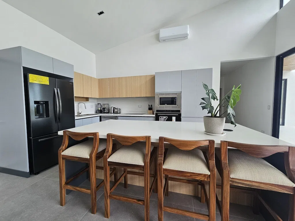 BRAND NEW 4 BEDROOM HOME WITH BEAUTIFUL OCEAN VIEWS MINUTES TO UVITA TOWN, photo 14