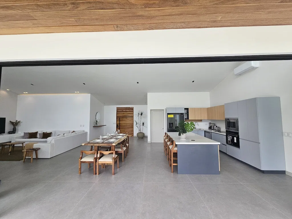 BRAND NEW 4 BEDROOM HOME WITH BEAUTIFUL OCEAN VIEWS MINUTES TO UVITA TOWN, photo 10