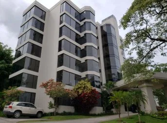 Se Vende Apartamento en Condominio Altos de Mayorca, Escazú, San José,  - Venta en Escazú