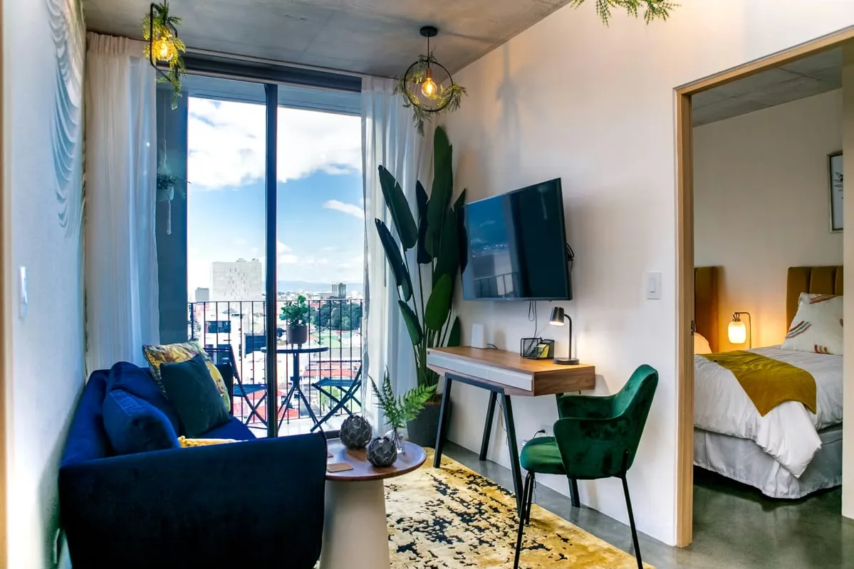 Apartamento Amoblado URBN Escalante Piso 11.