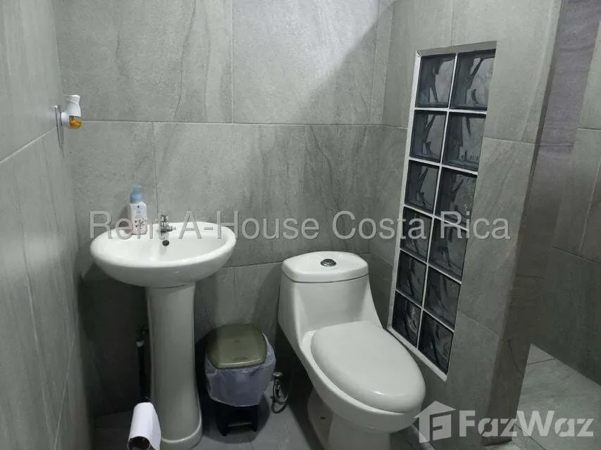4 Bedroom House for Sale at Goicochea for $184,000, photo 5