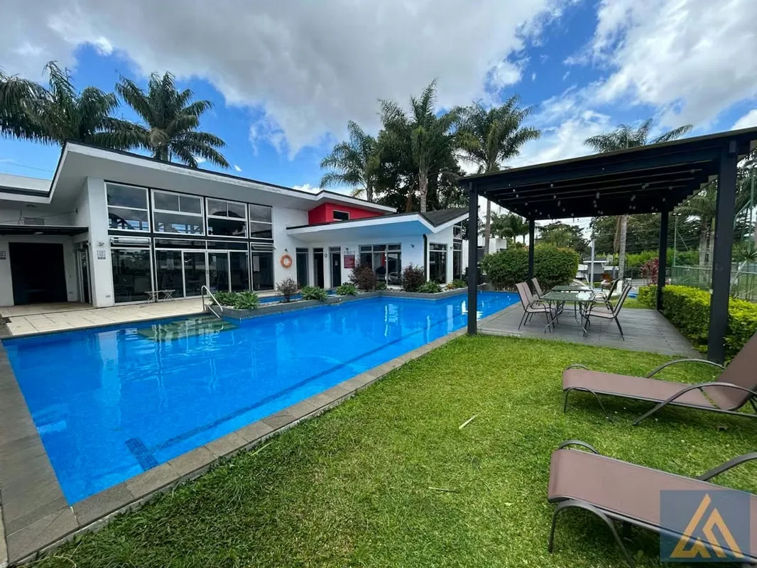 Lot for Sale in Rialto Condominium, photo 10