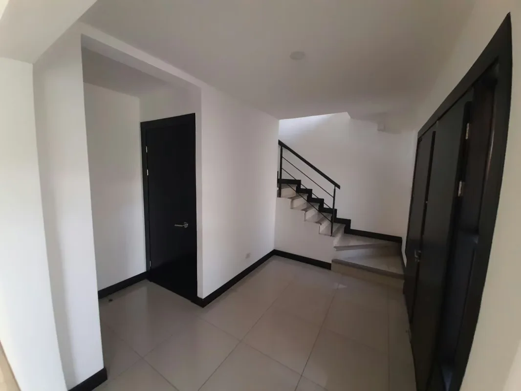 268 / Alquiler / Casa / Grande y lujosa / Condominio Exclusivo, photo 6