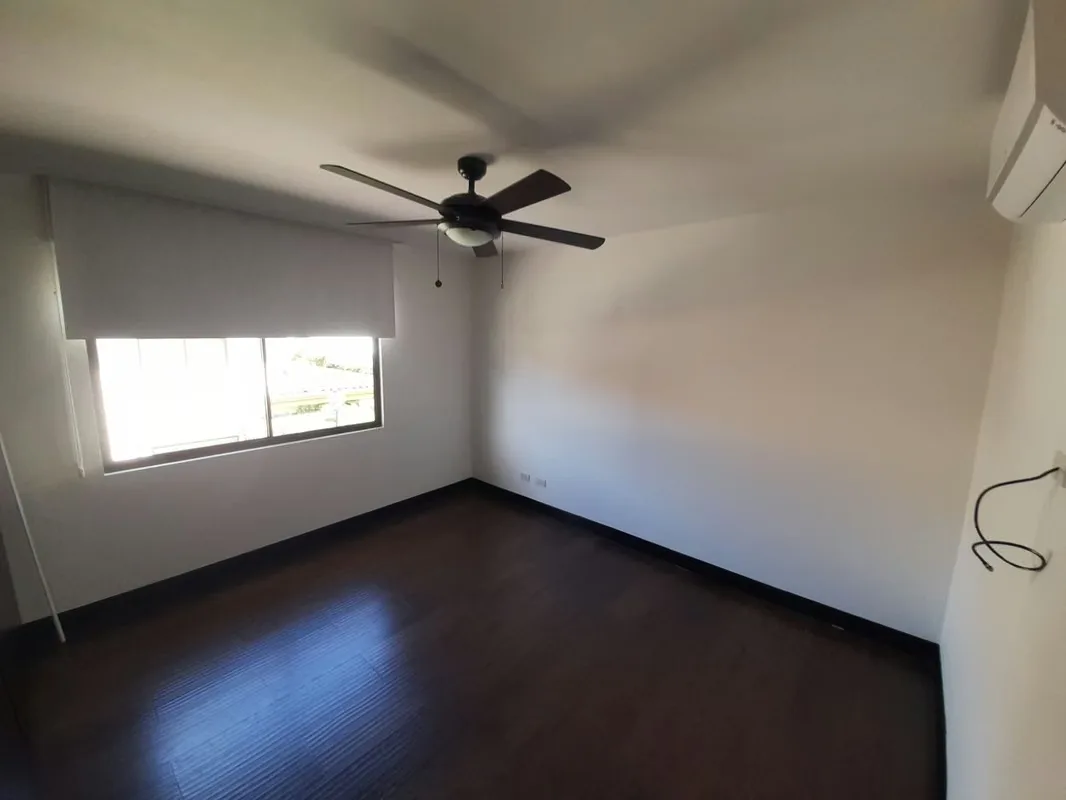268 / Alquiler / Casa / Grande y lujosa / Condominio Exclusivo, photo 8
