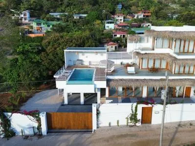 Casa Kairos - Residencia Moderna con Vistas Panorámicas en Santo Domingo de Sámara