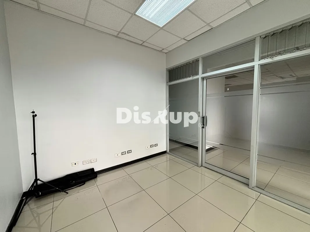 Modern 207 m² office for rent. Plaza San Pedro, Montes de Oca, photo 12