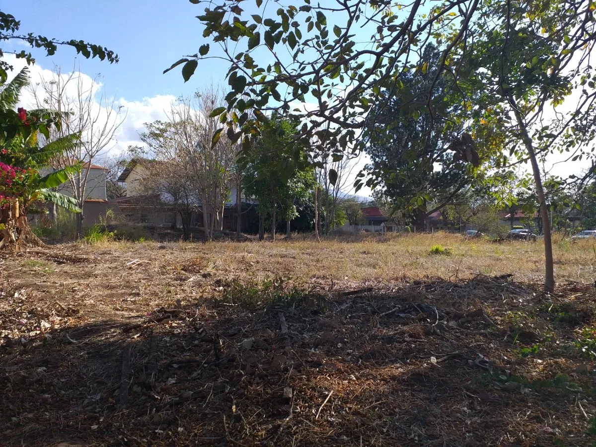 🏡 Terreno plano de 898 m²en Cariari, Heredia | a 50 m del Cariari Country Club 🏡 - Venta en Belén
