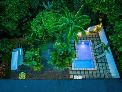 Oportunidad de edificio comercial en el corazón de Uvita. Junto a un arroyo con hermosa vista, photo 8