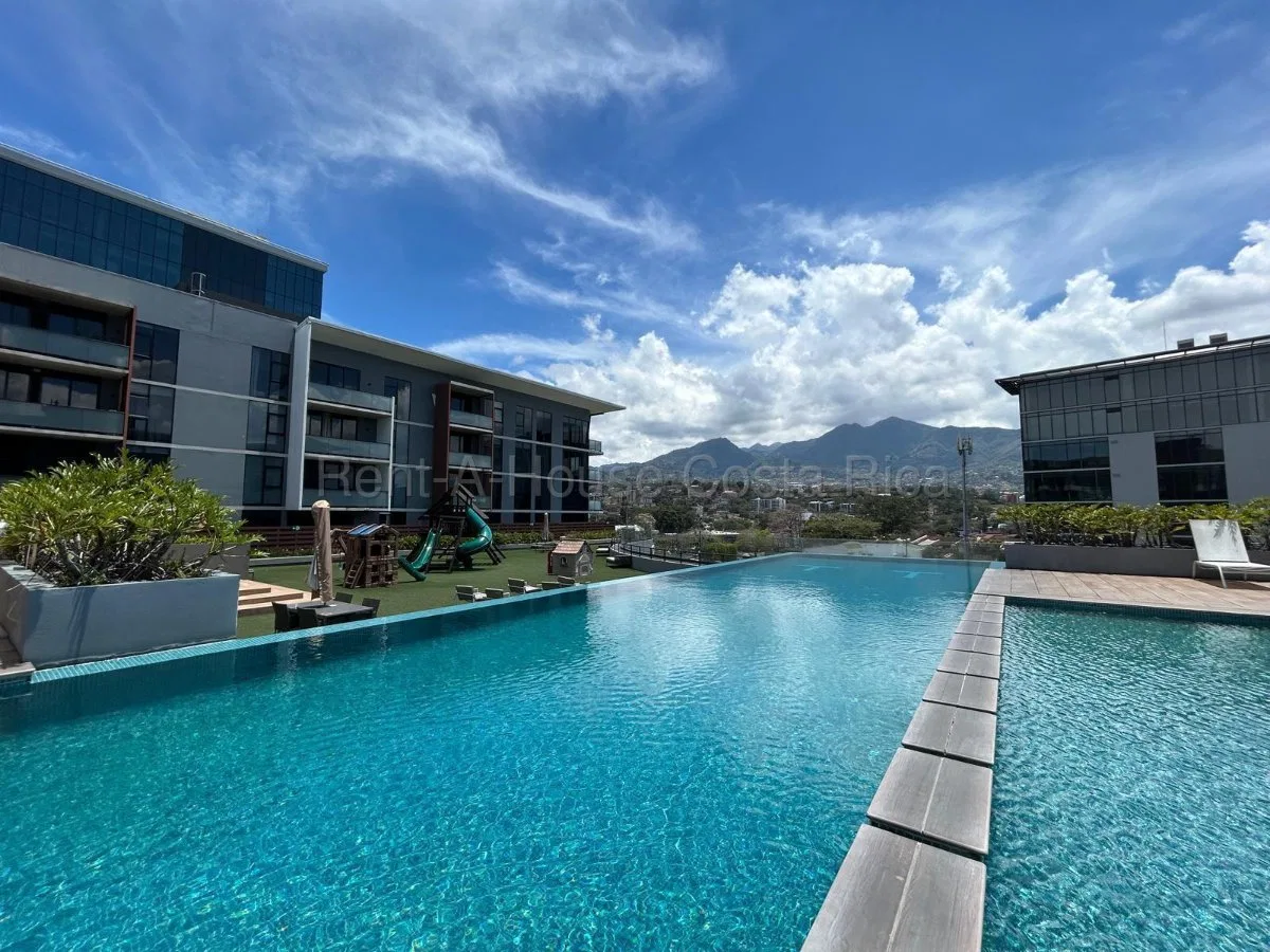 Venta de Hermoso Apartamento Amoblado en Escazu Village 26-1738 - Venta en Escazú