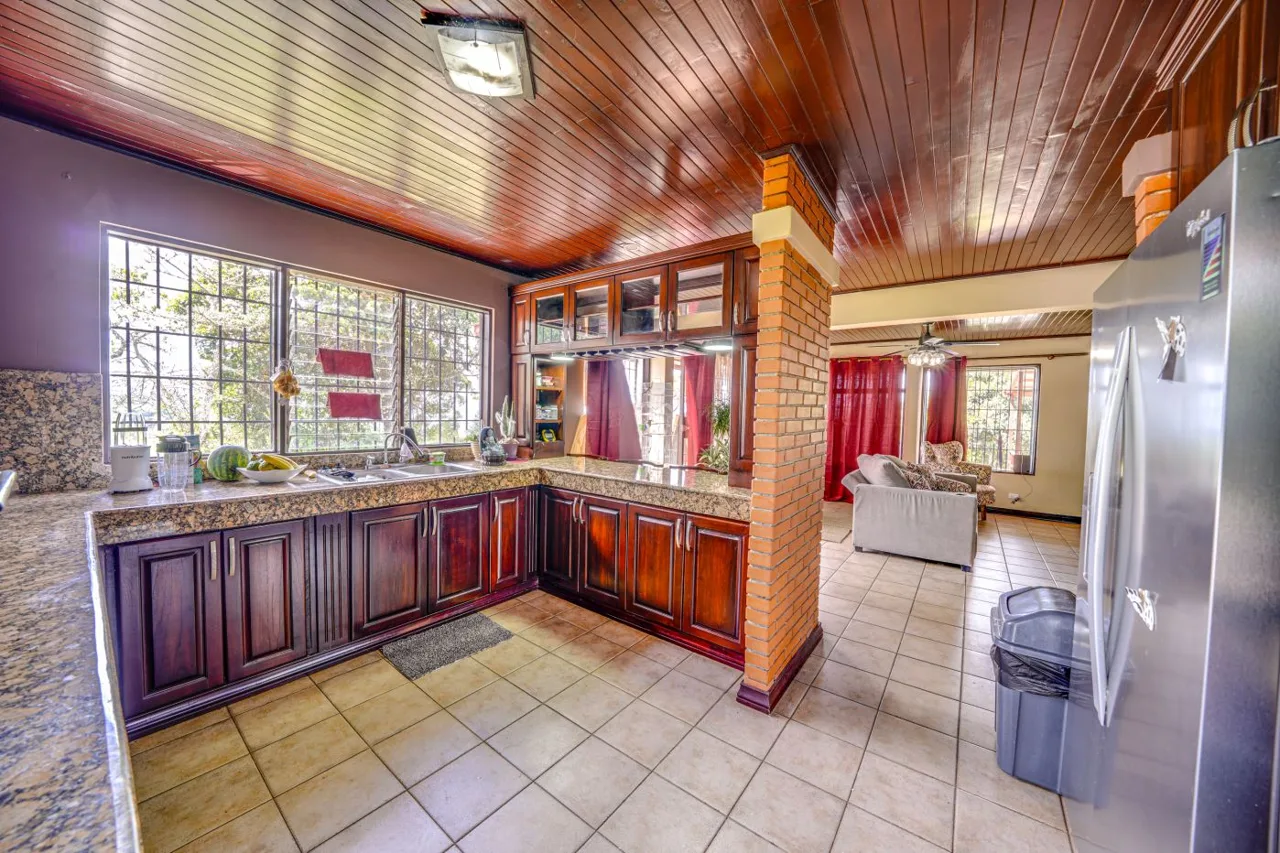 Charming Property in Rancho Redondo – Spacious Areas and Panoramic Views, photo 14