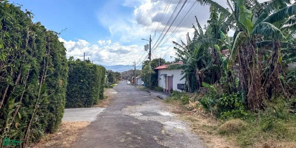 Amplio Lote de 8,548 m² en Venta en Santo Domingo de Heredia, photo 2