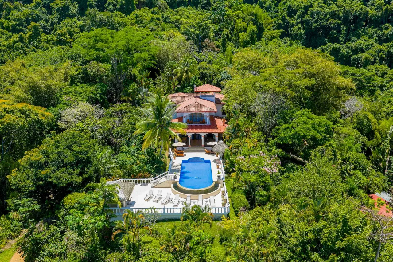 VILLA AMBIENTE BOUTIQUE HOTEL WITH NINE BEDROOMS IN THE MIDDLE OF THE NATURE IN DOMINICALITO – 11.9 ACRES, photo 3