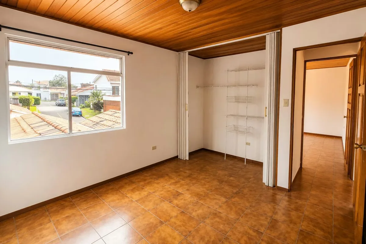 Venta de propiedad en San Pedro. 2 casas y 2 Apartamentos a tan solo 200m de la UCR, photo 7