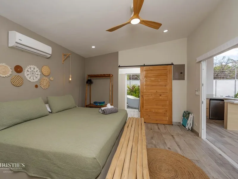 8 Bed Single Family Homes For Sale in Playa Flamingo, photo 7