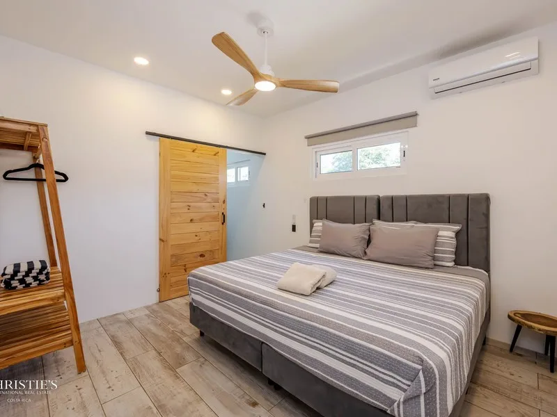 8 Bed Single Family Homes For Sale in Playa Flamingo, photo 9