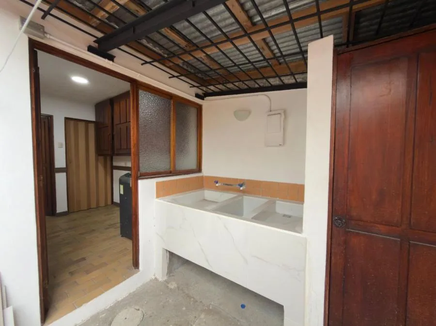 Alquiler de casa con uso mixto en San Pedro, Montes de Oca #DE013 $$3,000 USD (negociable) - Alquiler / Renta en San Pedro, photo 12