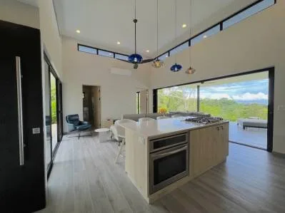 Blue Hollow House, photo 3