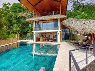 Casa de lujo con vista al mar con increíble piscina, terraza de yoga y fácil acceso., photo 2