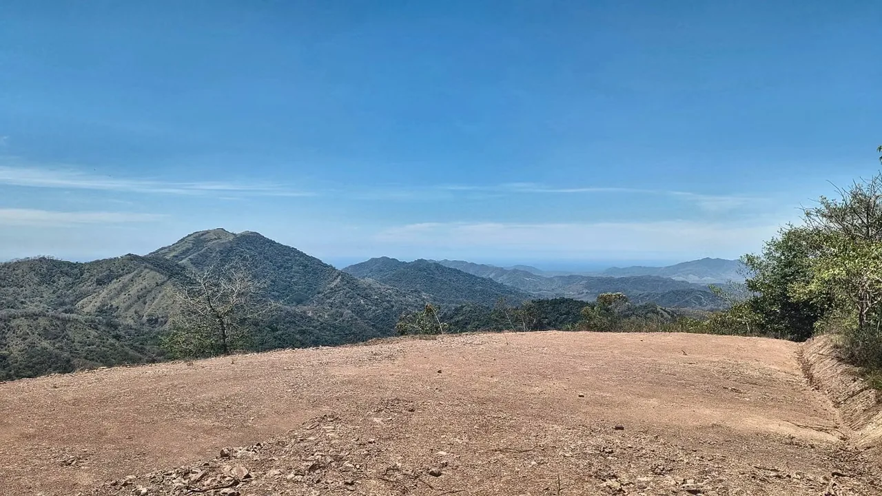 BASE360 is an exceptional mountain property of approximately 23 hectares in the hills above Cóbano and Montezuma on ...