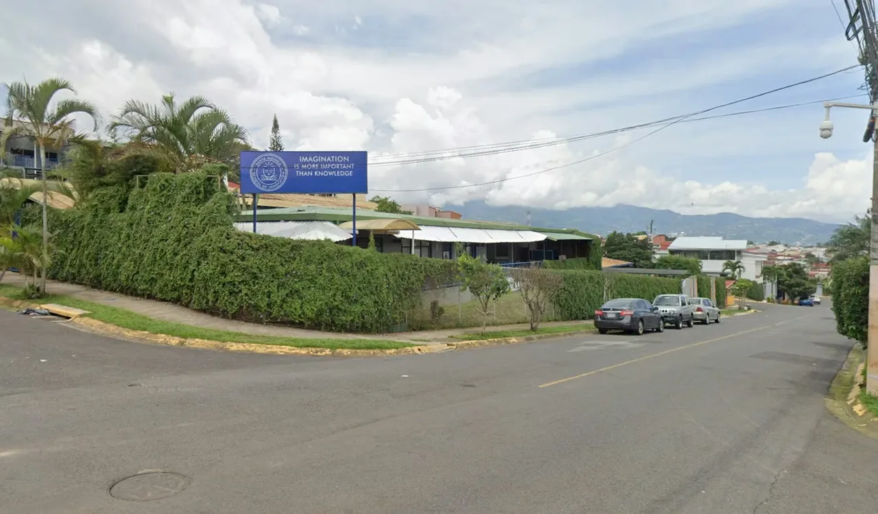 Ubicada en una de las zonas con mayor conectividad y dinamismo del Gran Área Metropolitana, esta propiedad representa una excelente oportunidad para inversionistas, desarrolladores e ...