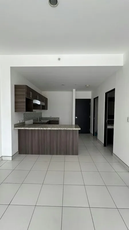 Apartamento moderno de 2 habitaciones en Condominio Allegro, Heredia: piscina, gimnasio y seguridad 24 horas