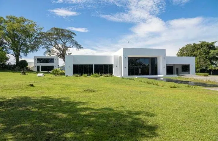 An extraordinary residence designed for those seeking space, privacy, comfort, and exclusivity all in one place.