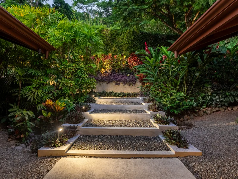 4 Bed Single Family Homes For Sale in Uvita, photo 4