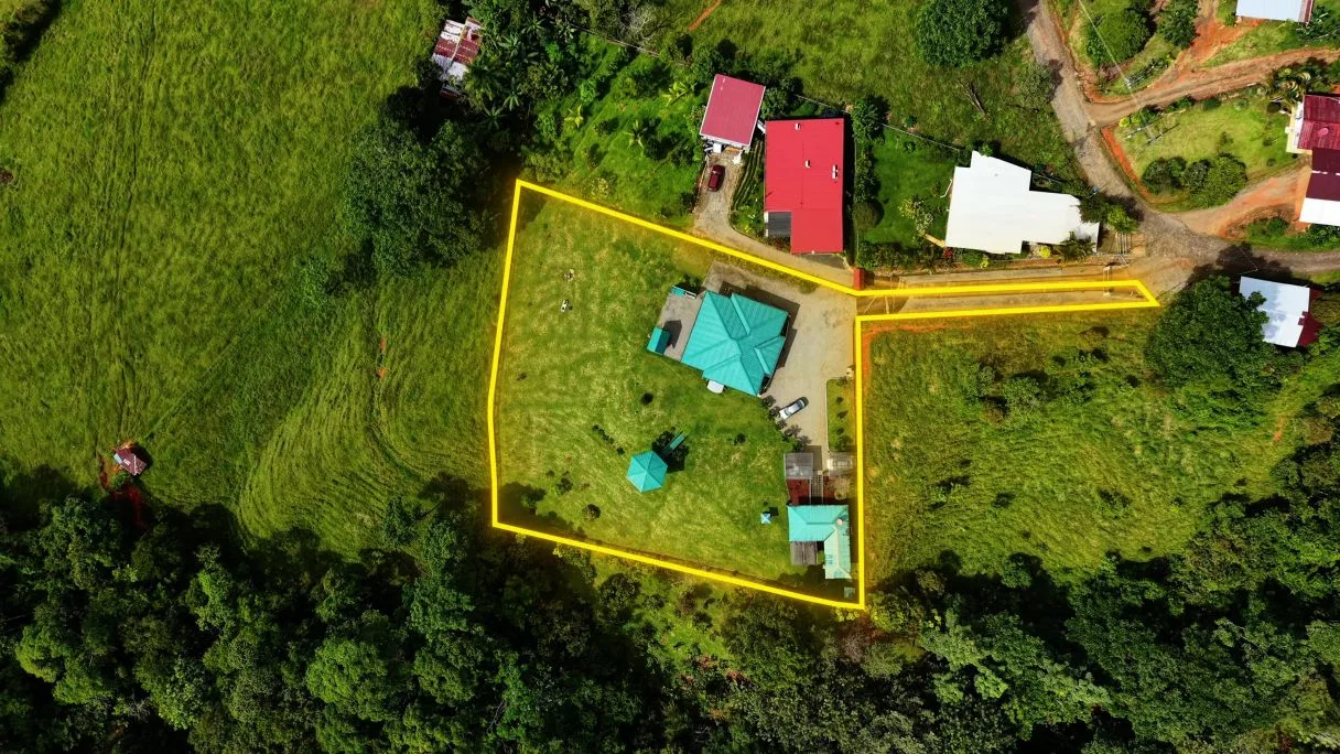 3,500sqm Country Estate in Miravalles, Perez Zeledon: Mountain House with Crestones Views, photo 5