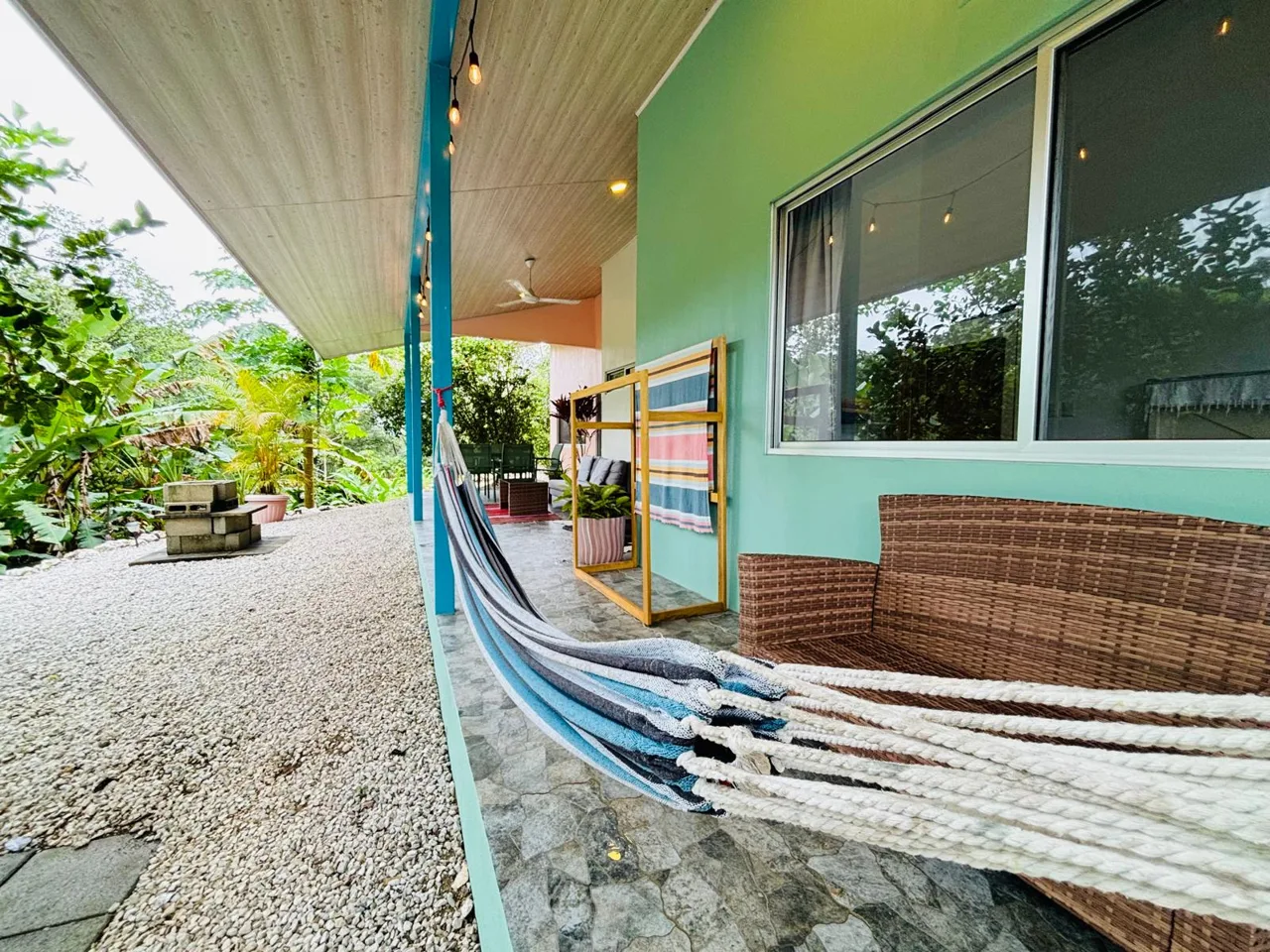 Casa Colores - 3BR 2BA Home Just Mins to Samara, photo 6