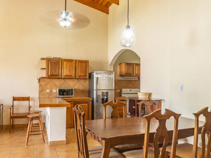 3 Bed Condo For Sale in Samara, photo 7