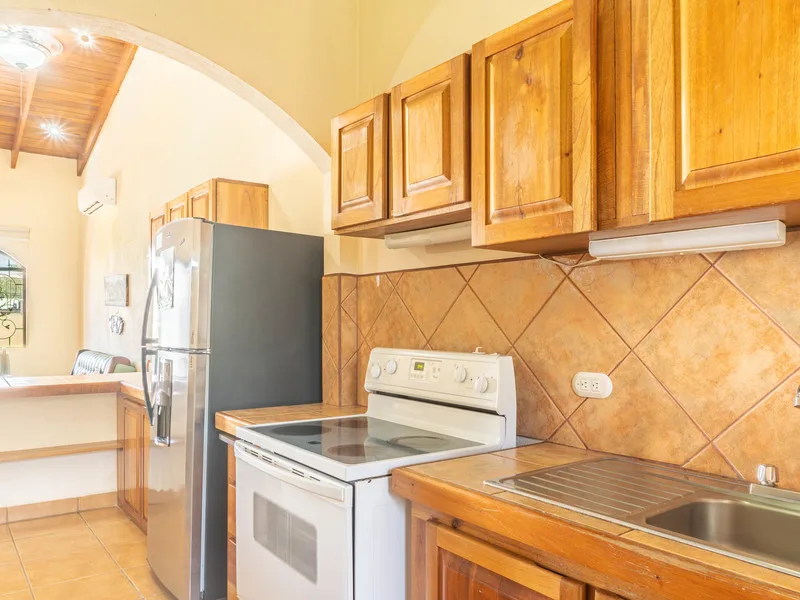 3 Bed Condo For Sale in Samara, photo 9