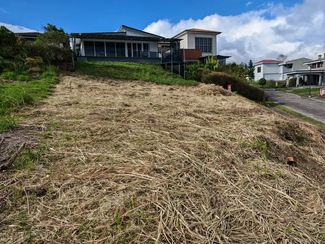 SE VENDE HERMONO LOTE EN LOMAS DE ZURQUI SAN ISIDRO DE HEREDIA, photo 3