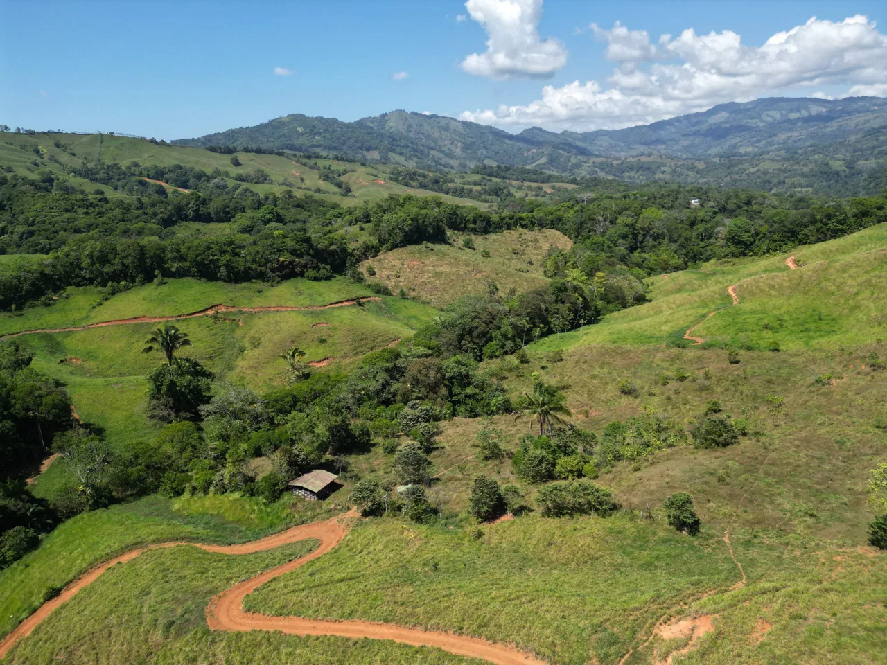 PANORAMIC MOUNTAIN VIEW FARM WITH LEGAL WATER – 9.24 ACRES, photo 3