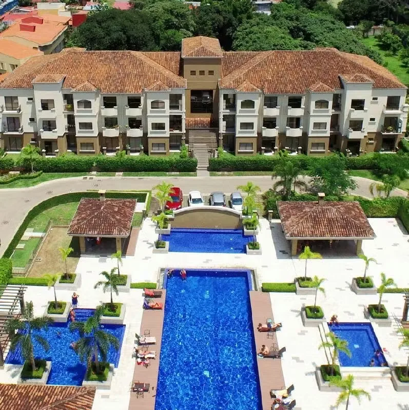 Alquilo hermoso apto amueblado e impecable en el exclusivo y apetecido condominio MONTESOL con acabados de primera, en piso 3 con vista a lo interno del residencial y con muy buena ...
