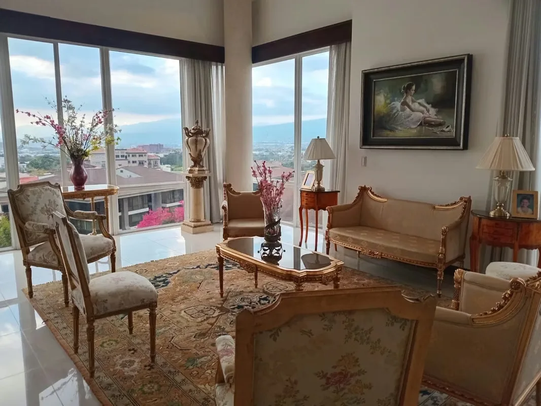 Vive en la cima del lujo y la comodidad con este impresionante penthouse de 350 m² en el piso 9, que ofrece una vista panorámica inigualable. Ideal para quienes buscan espacio, ..., photo 11