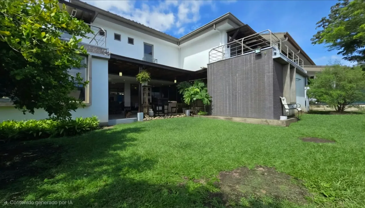 Exclusive Residence for Sale - 5DOR / 4.5BA - 516 m2 - Piedad, Santa Ana
