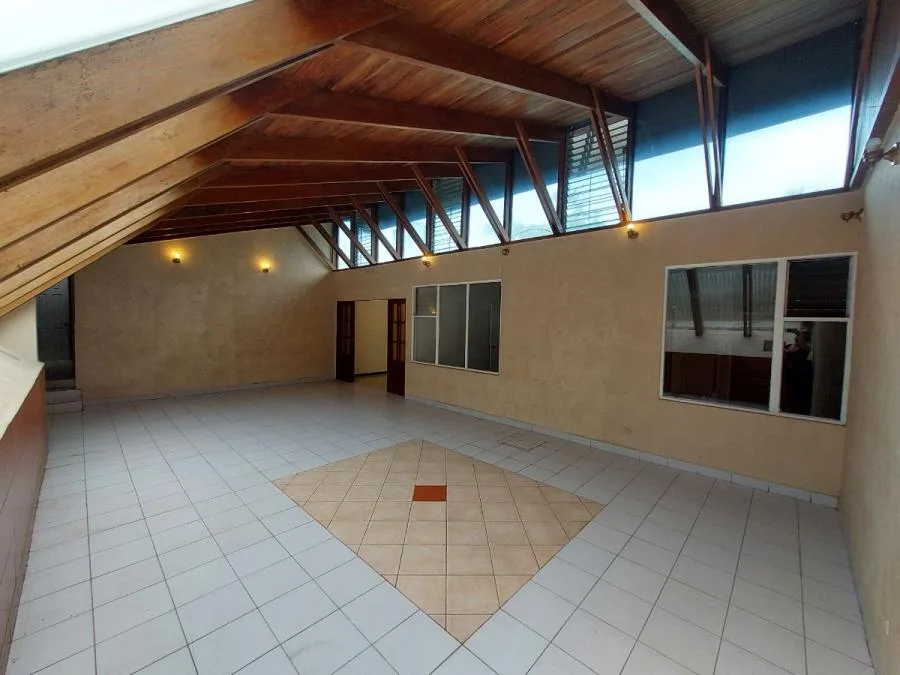 Venta de casa en Guadalupe Colonia del Río - Venta en Goicoechea, photo 2