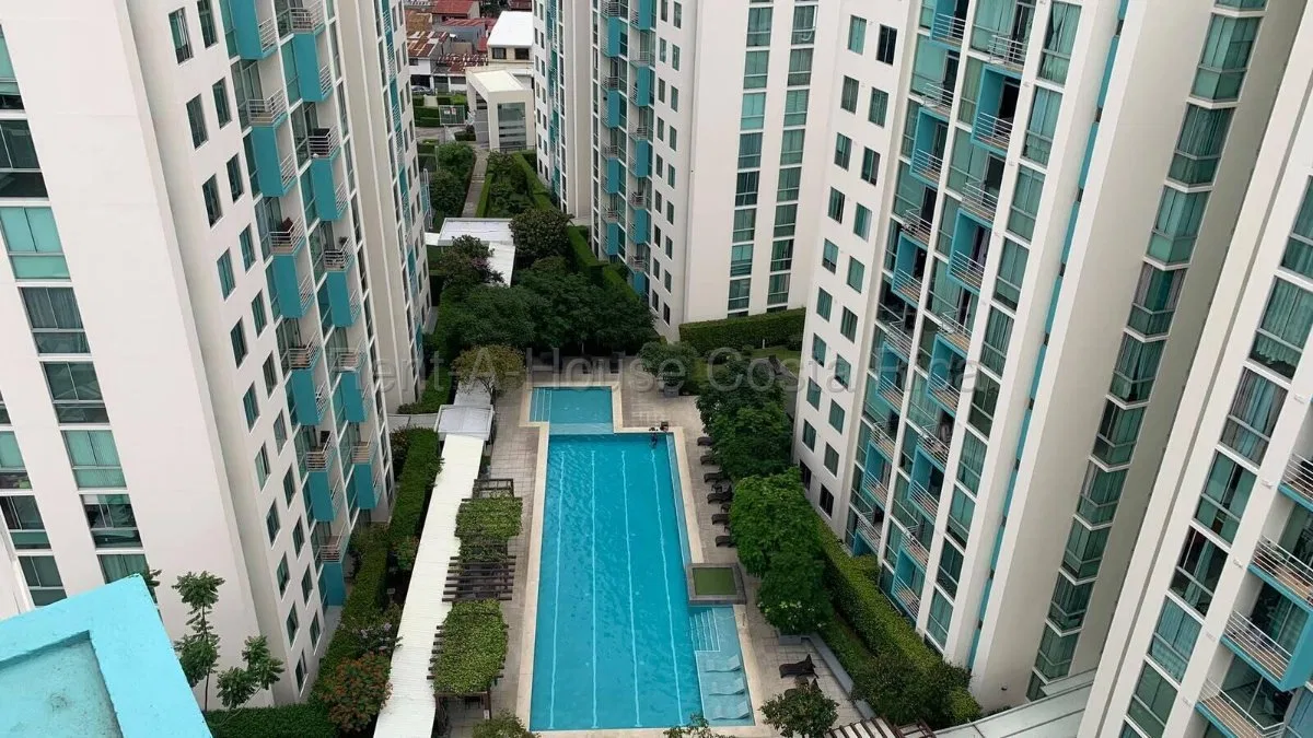 Venta de apartamento moderno con balcón, piscina y amenidades #27-43 GS - Venta en San José