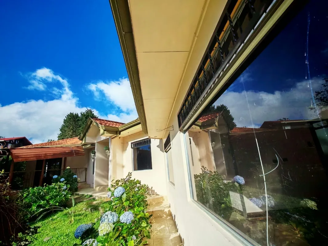 Residential House for Sale in Los Alpes de Coronado, photo 6