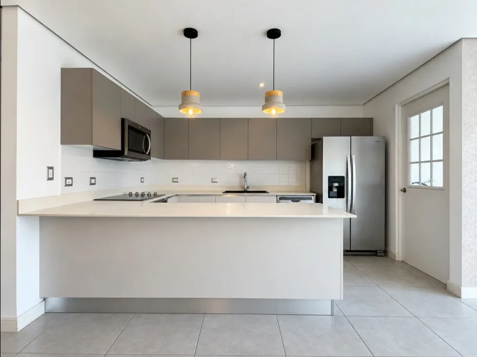 Casa en Condominio con línea blanca en Guachipelín, Escazú, photo 6