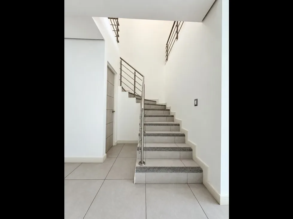 Casa en Condominio con línea blanca en Guachipelín, Escazú, photo 10